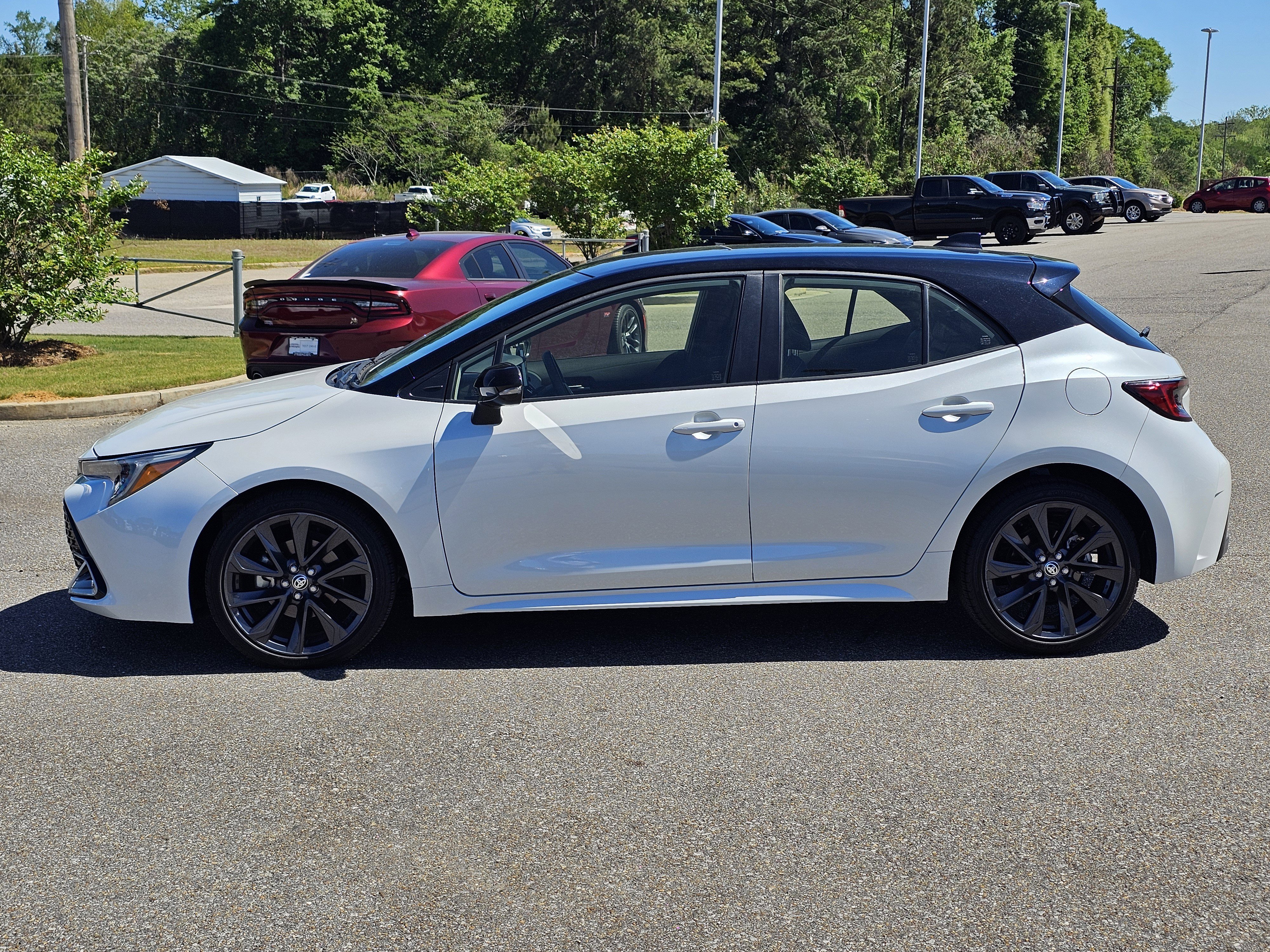 Used 2023 Toyota Corolla XSE FWD image 14