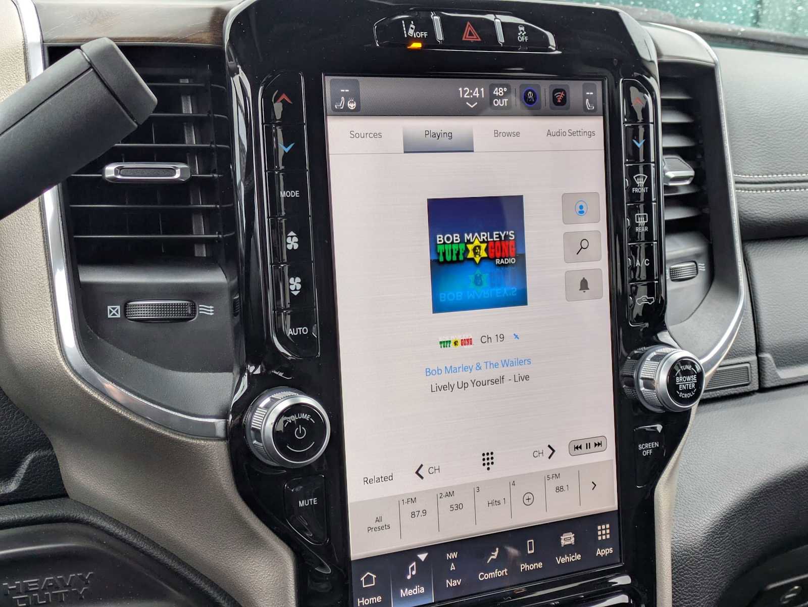 Used 2024 RAM 2500 Laramie w/ Safety Group image 33