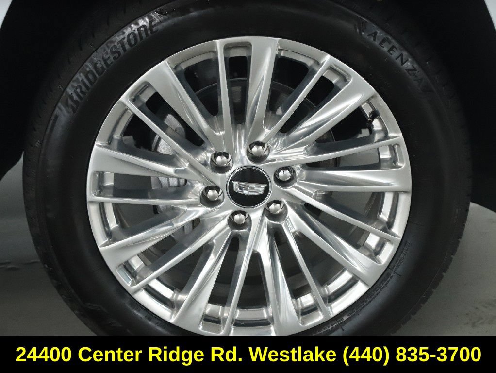 Used 2026 Cadillac Escalade Luxury w/ LPO, Floor Liner Package AWD/4WD image 10