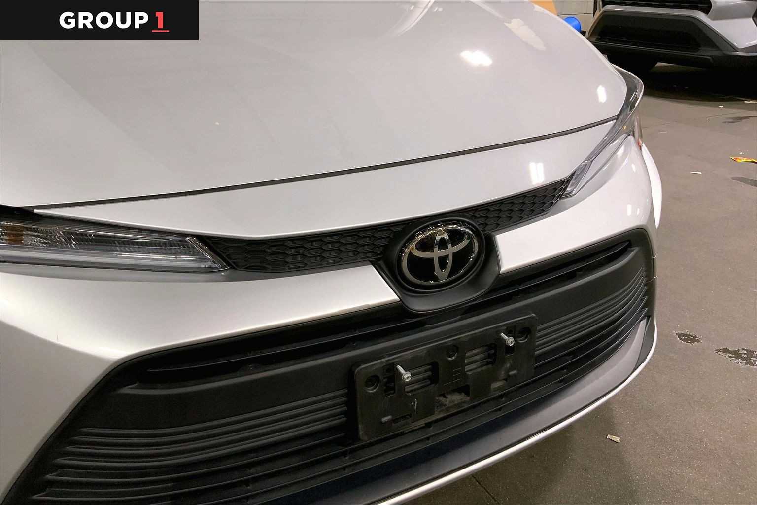 Used 2023 Toyota Corolla LE w/ Carpet Mat Package (TMS) FWD image 30