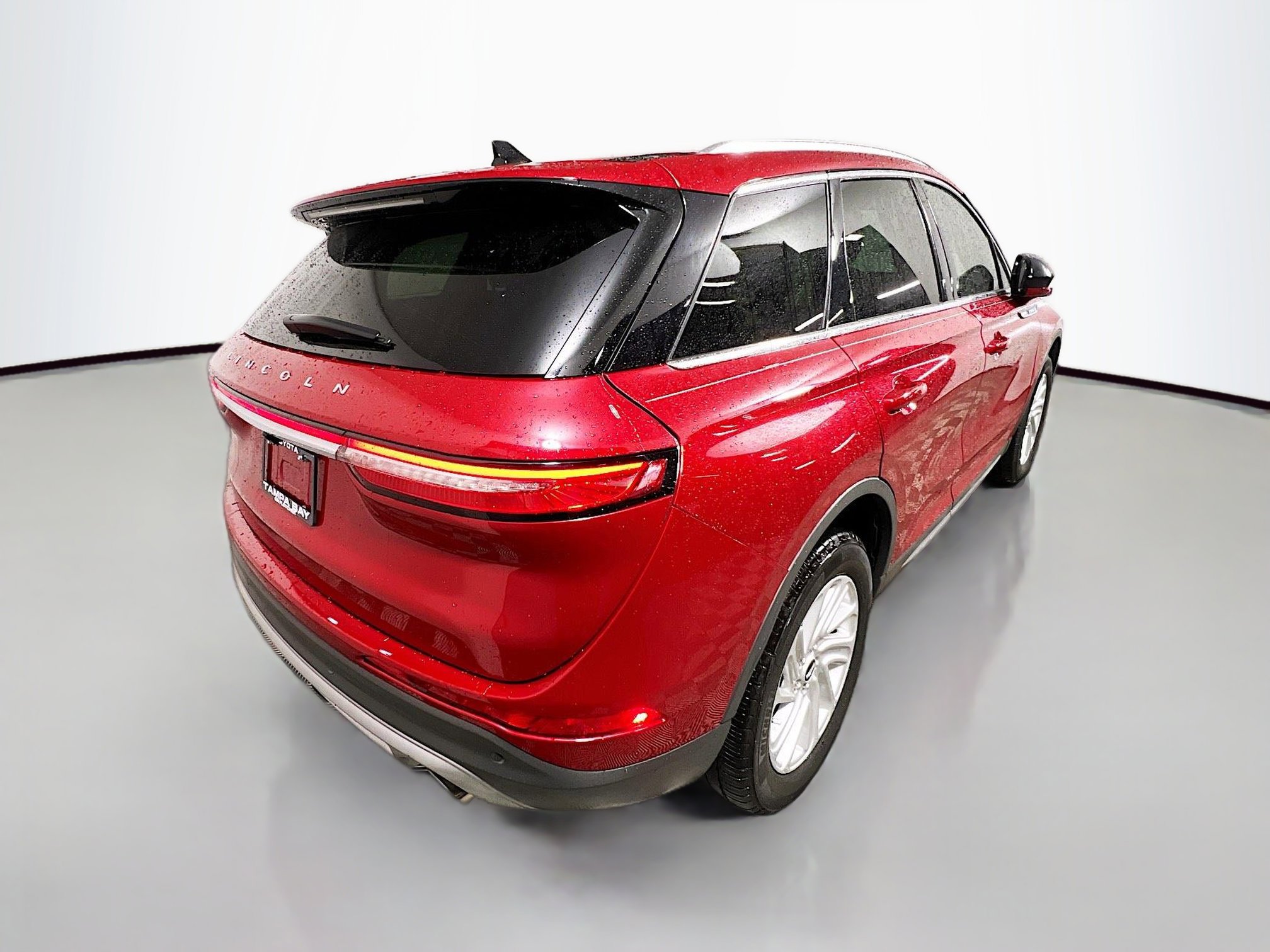 Used 2020 Lincoln Corsair FWD w/ Convenience Package image 4