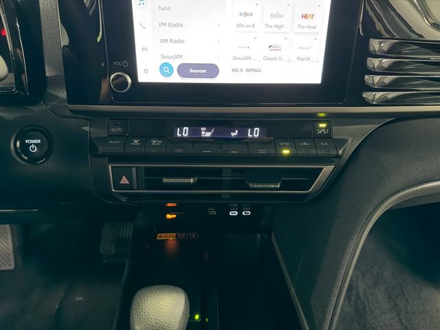 Used 2025 Toyota Camry LE FWD image 22
