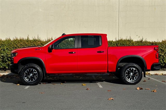 Used 2024 Chevrolet Silverado 1500 ZR2 w/ Technology Package image 7