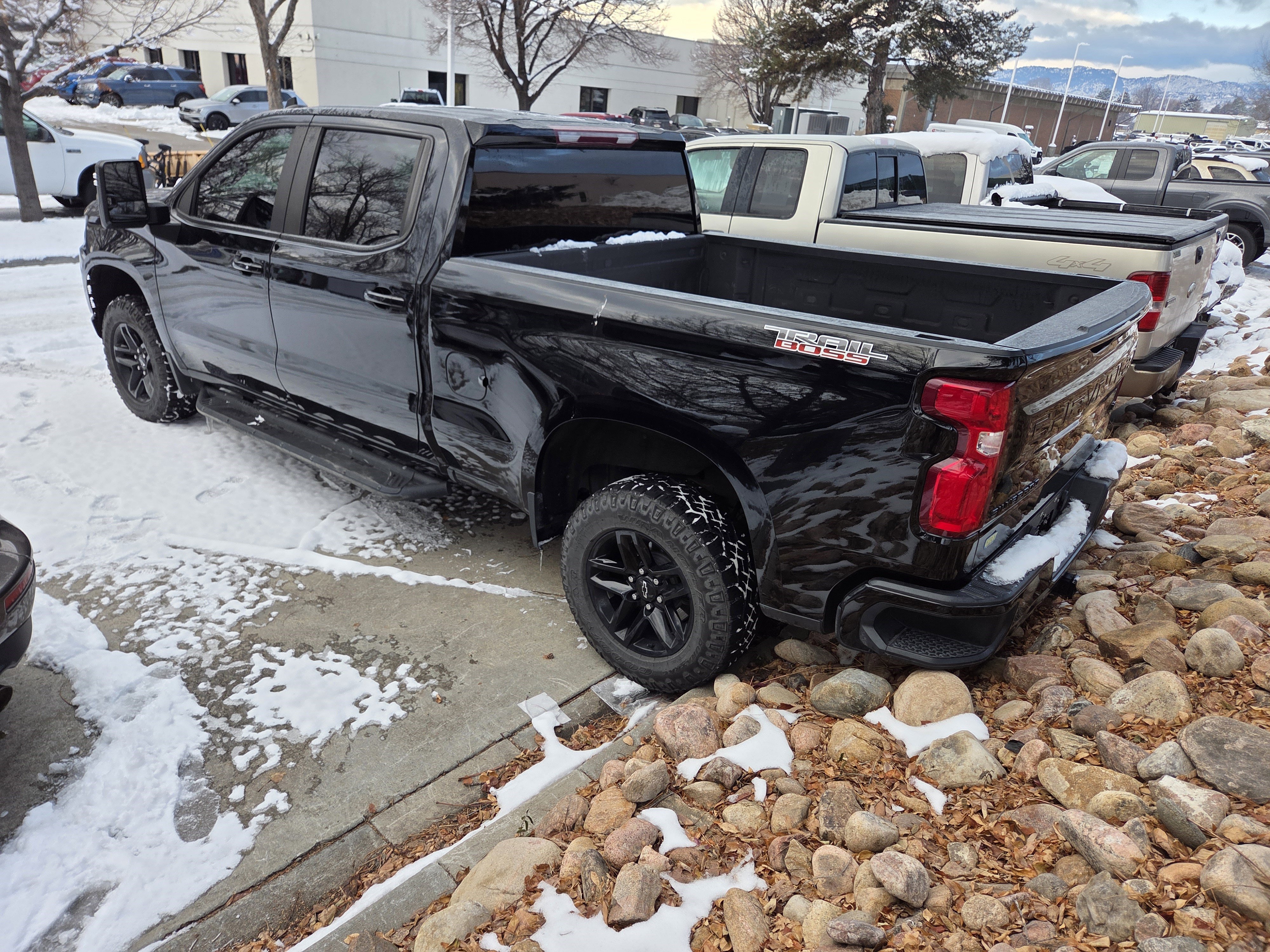 Used 2020 Chevrolet Silverado 1500 LT Trail Boss w/ Convenience Package image 9