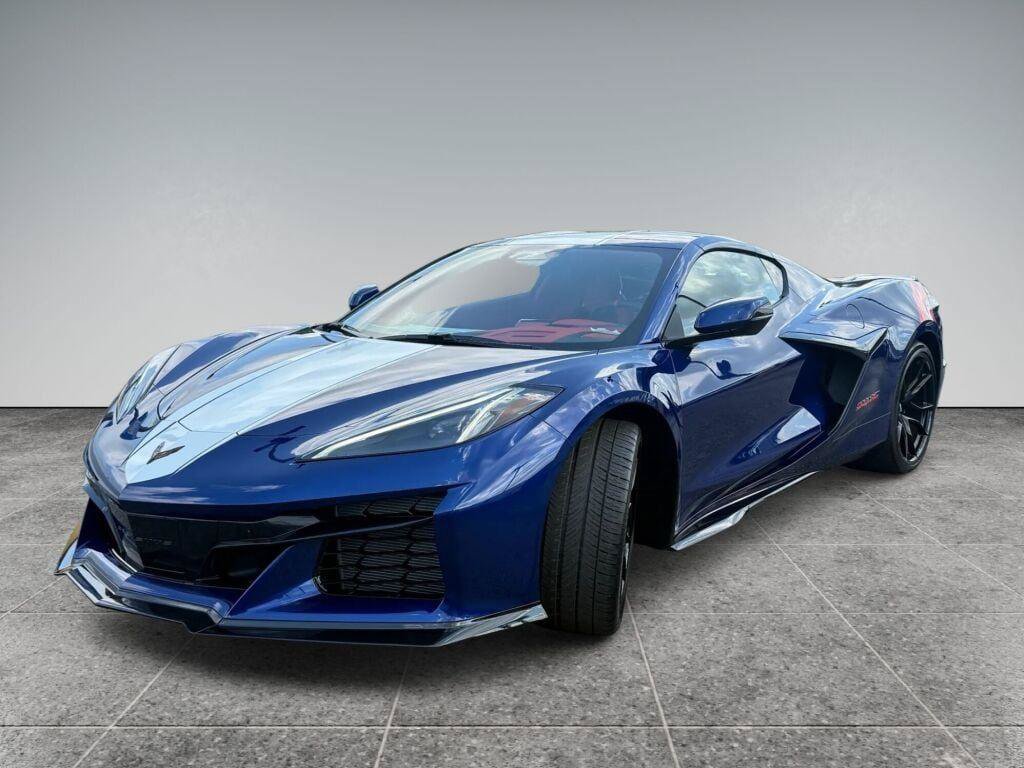 New 2027 Chevrolet Corvette Grand Sport w/ Stealth Interior Trim Package RWD image 4