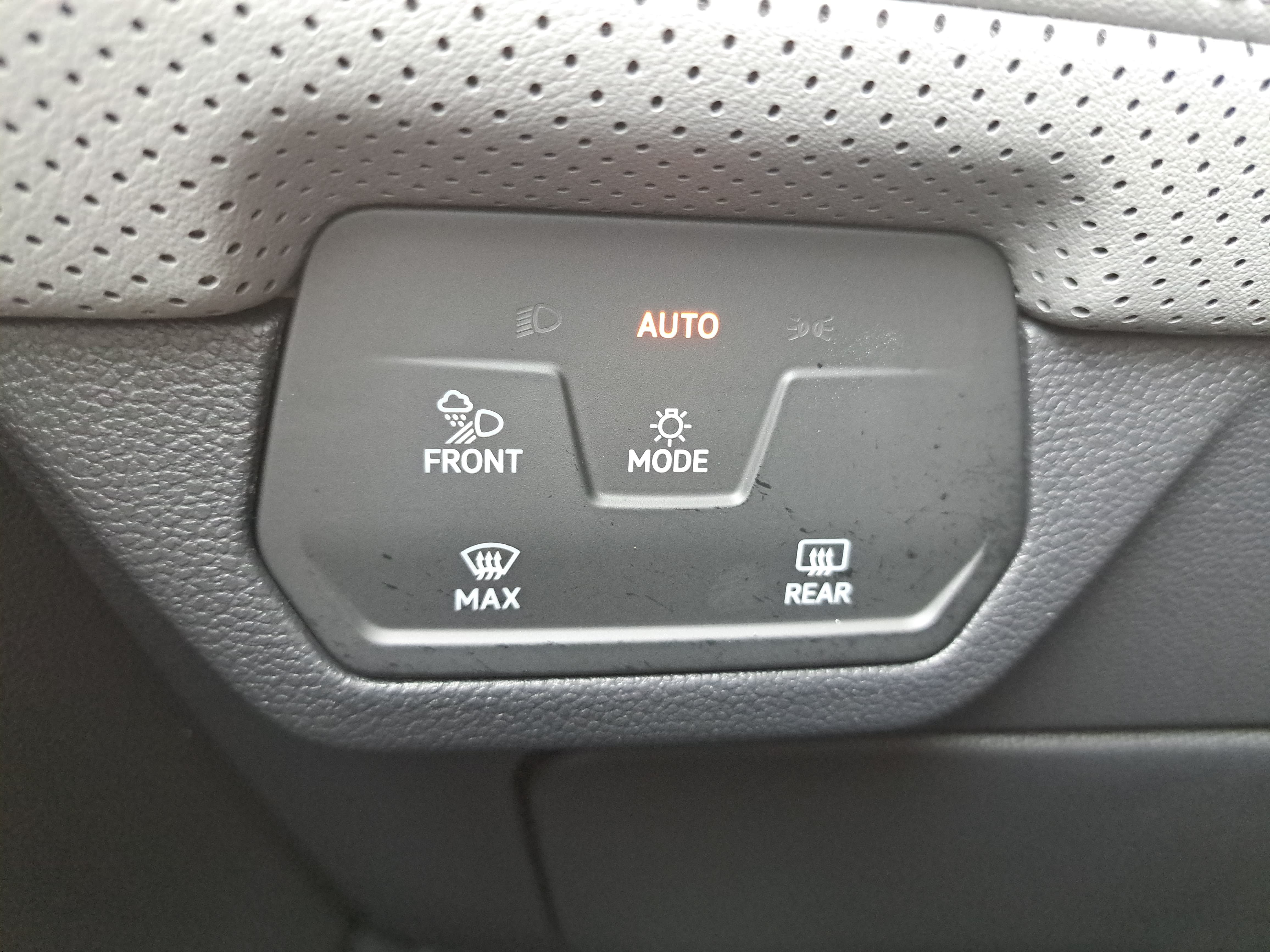 New 2026 Volkswagen Atlas Peak Edition AWD/4WD image 27