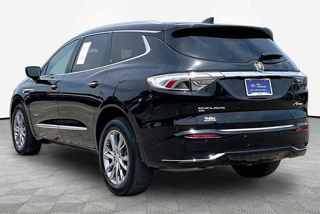 Used 2023 Buick Enclave Avenir w/ Avenir Technology Package AWD/4WD image 13