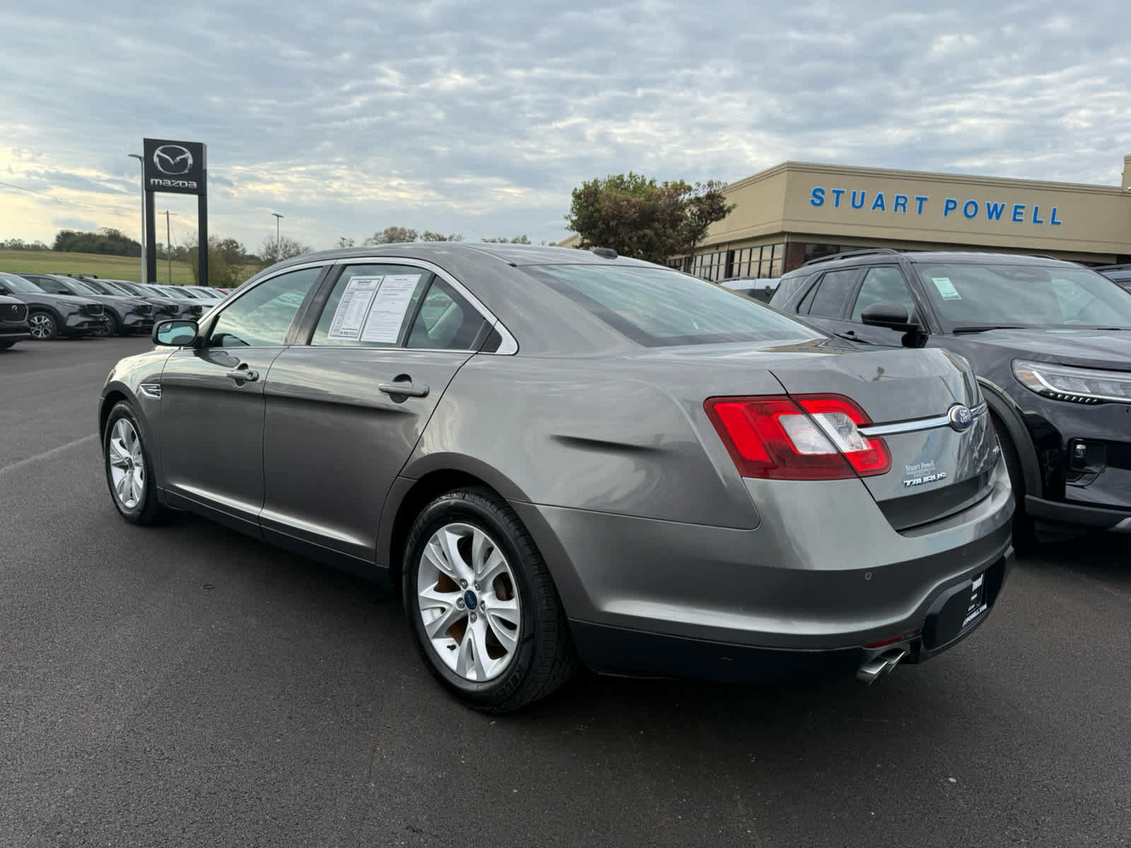 Used 2012 Ford Taurus SEL FWD image 23