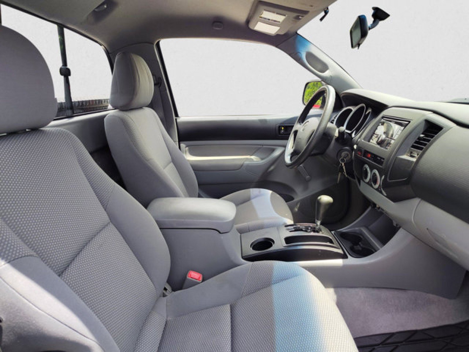 Used 2011 Toyota Tacoma 4x4 Regular Cab image 15