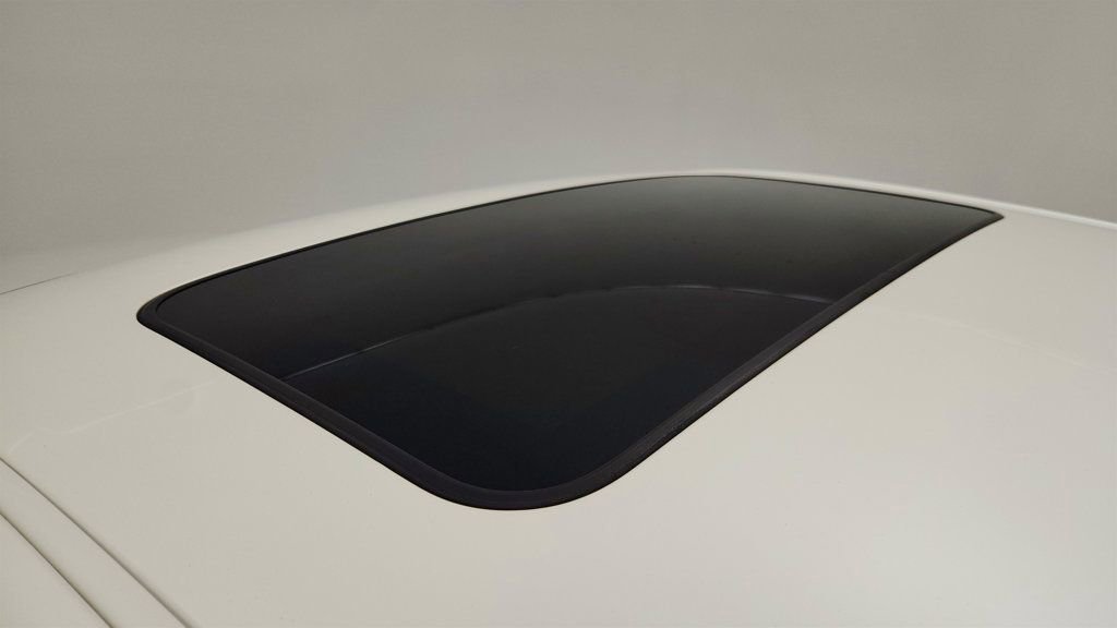 Used 2012 Toyota Avalon Limited FWD image 10