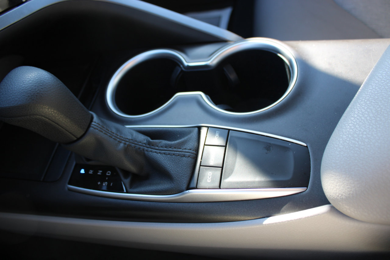 Used 2023 Toyota Camry LE image 32