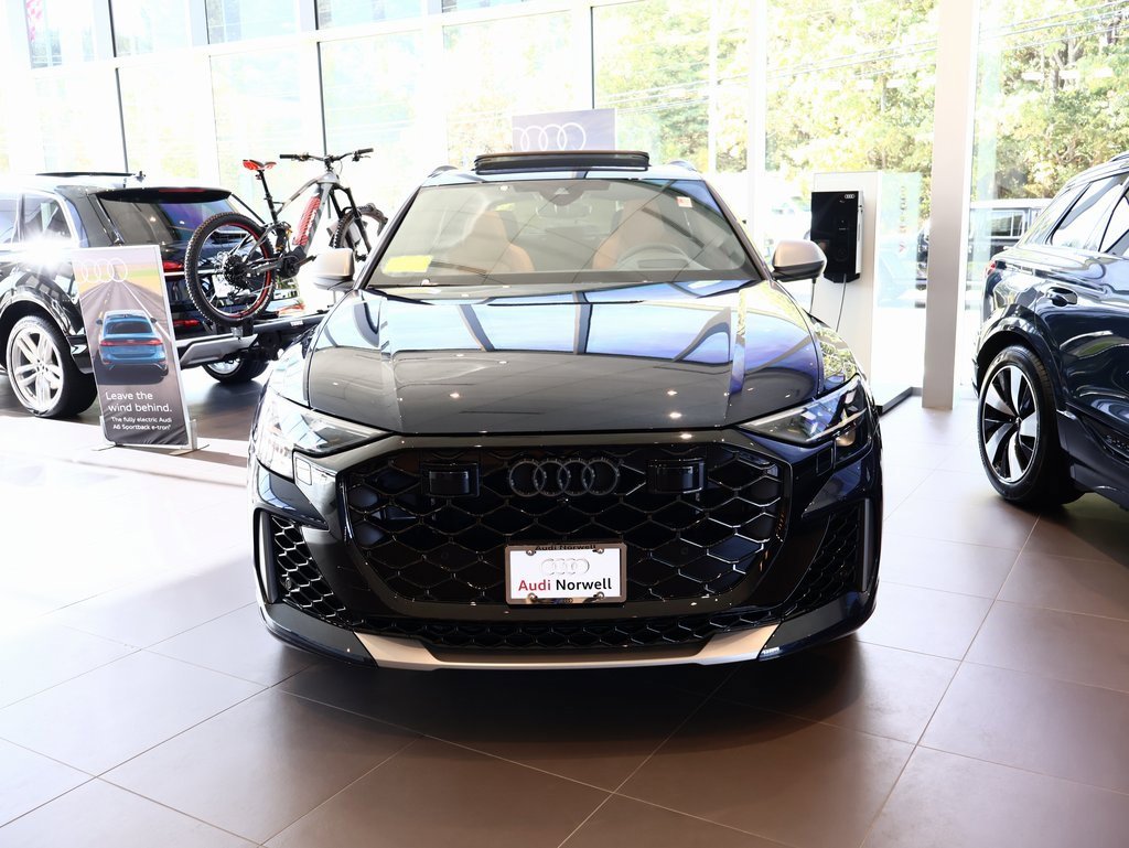 New 2026 Audi RS Q8 performance image 10