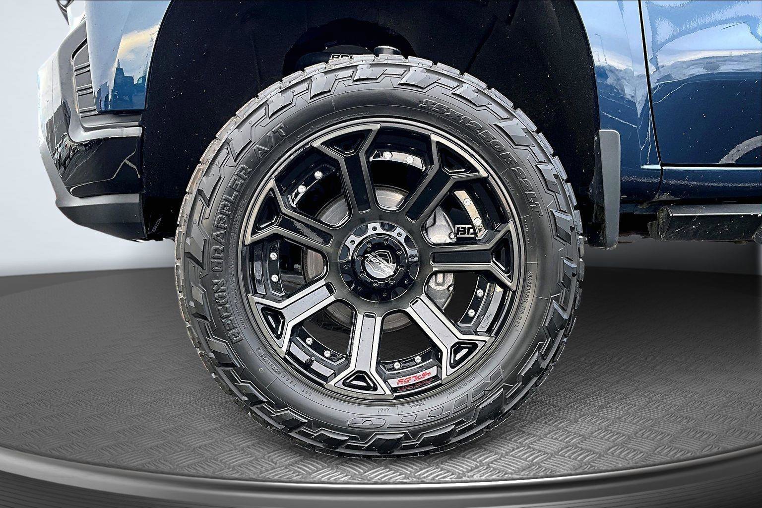 Used 2020 Chevrolet Silverado 1500 LT Trail Boss image 11