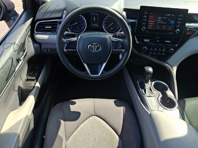 Used 2021 Toyota Camry LE FWD image 6