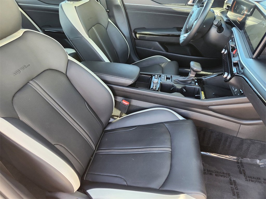 Used 2025 Kia K5 GT-Line w/ GT-Line Premium Package image 26