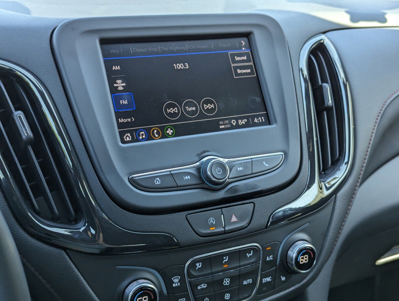 Used 2023 Chevrolet Equinox RS image 15