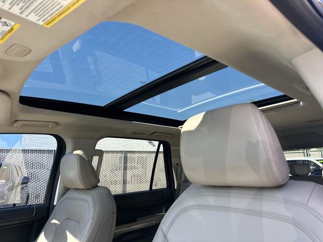 Used 2023 Ford Expedition Max Limited image 18