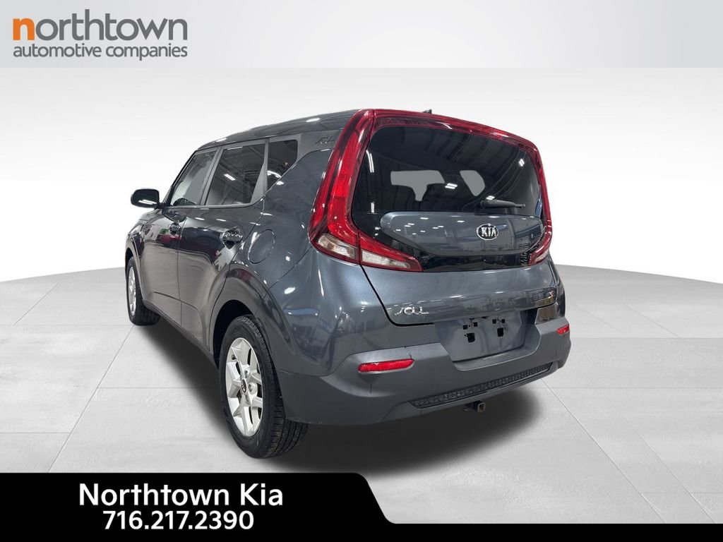 Certified 2020 Kia Soul S image 21
