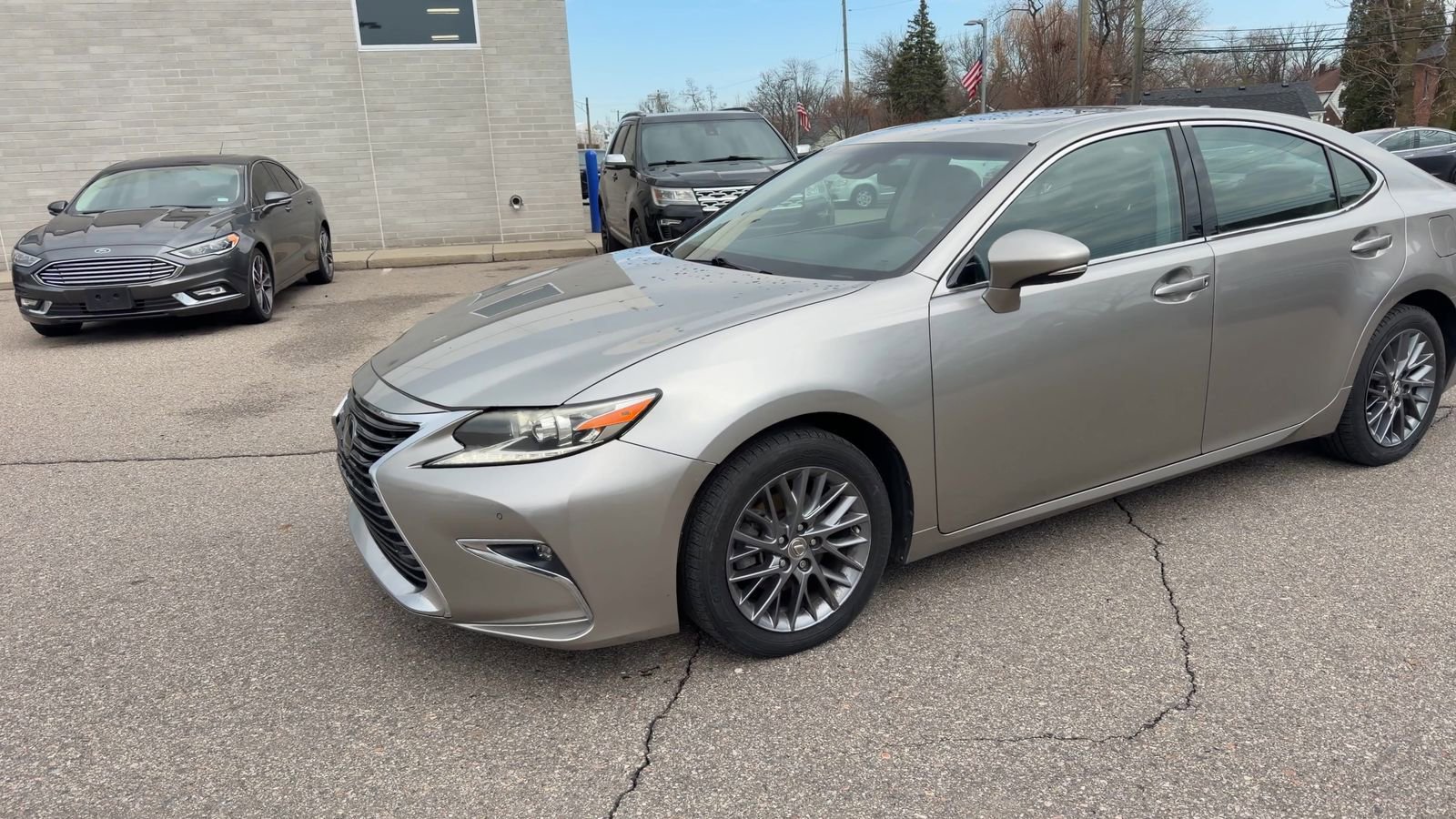 Used 2018 Lexus ES 350 w/ Premier Package image 5