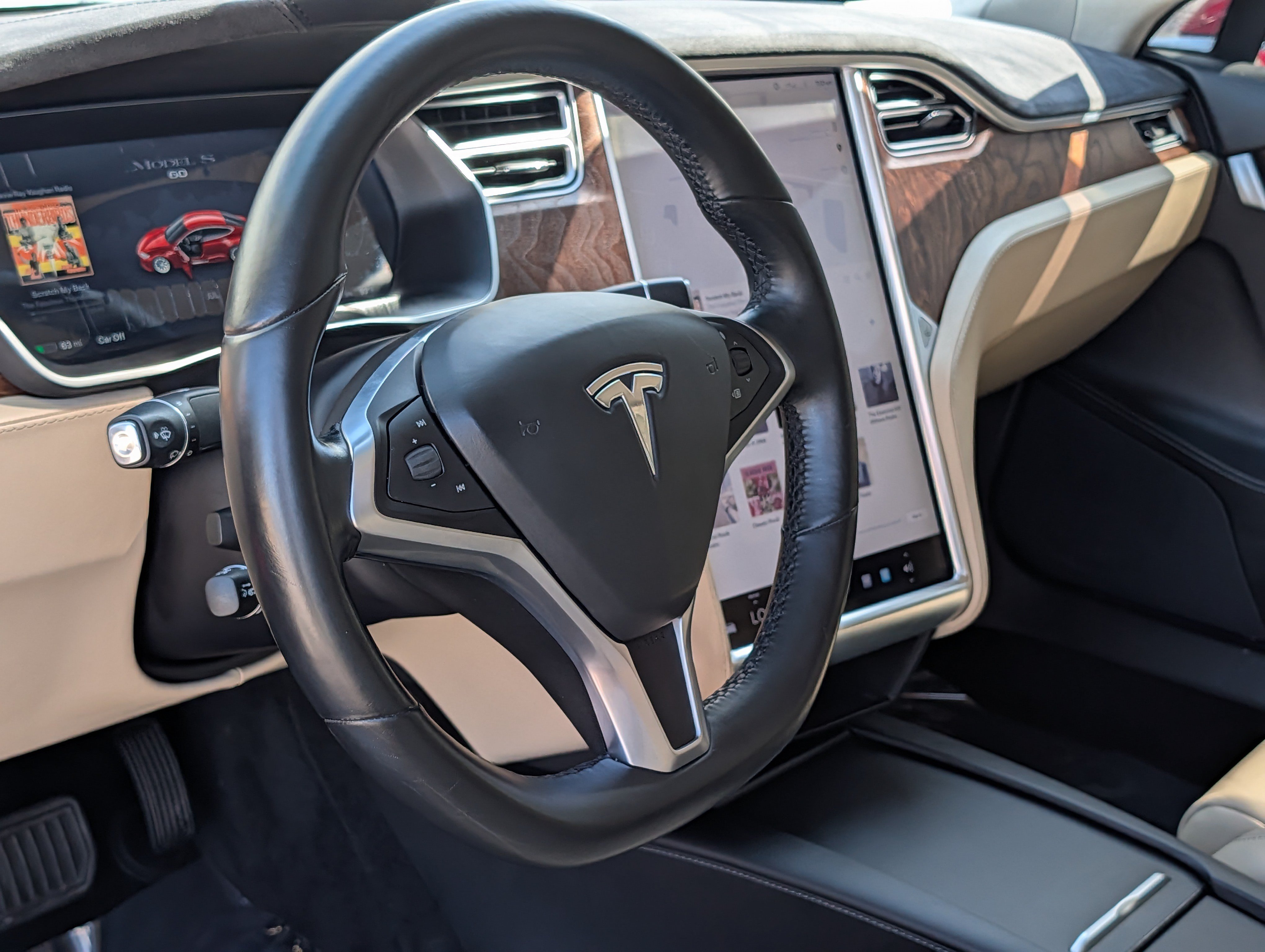 Used 2017 Tesla Model S 60 RWD image 21