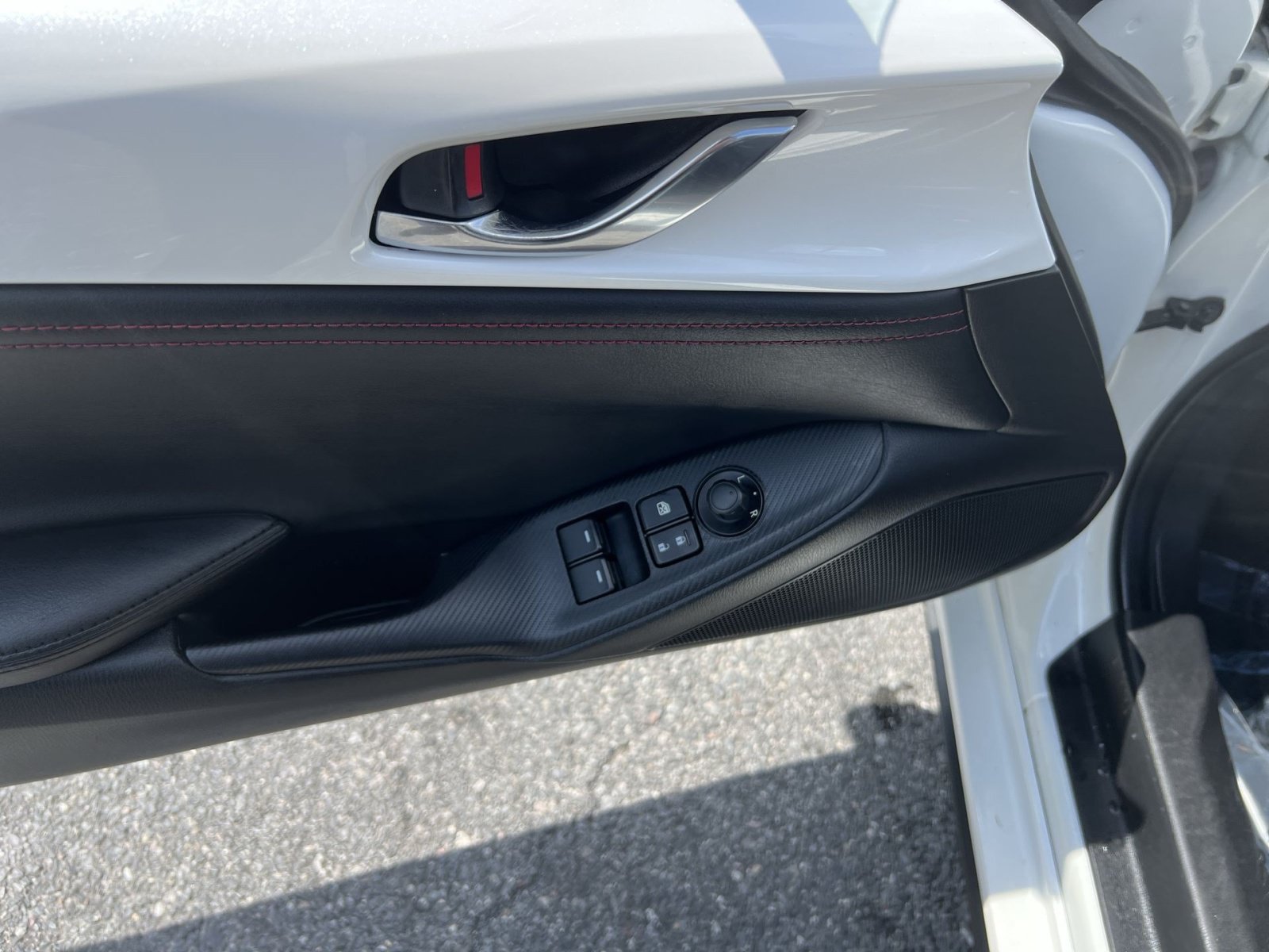 Used 2018 MAZDA MX-5 Miata RF Grand Touring RWD image 14