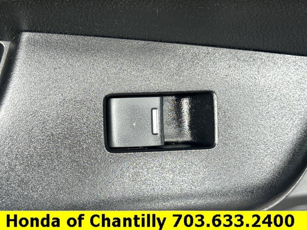 Used 2015 Honda CR-V LX image 24