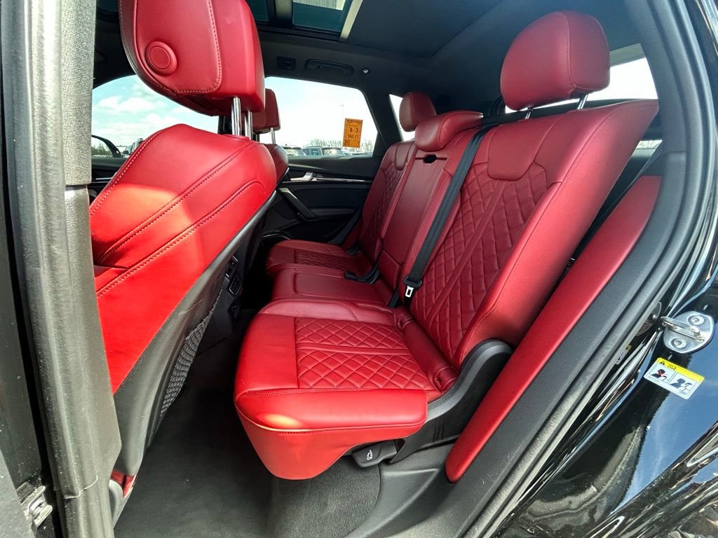 Used 2018 Audi SQ5 Prestige w/ Prestige Package image 16
