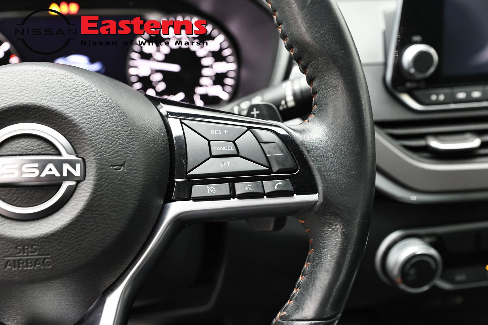 Used 2025 Nissan Altima 2.5 SR FWD image 16