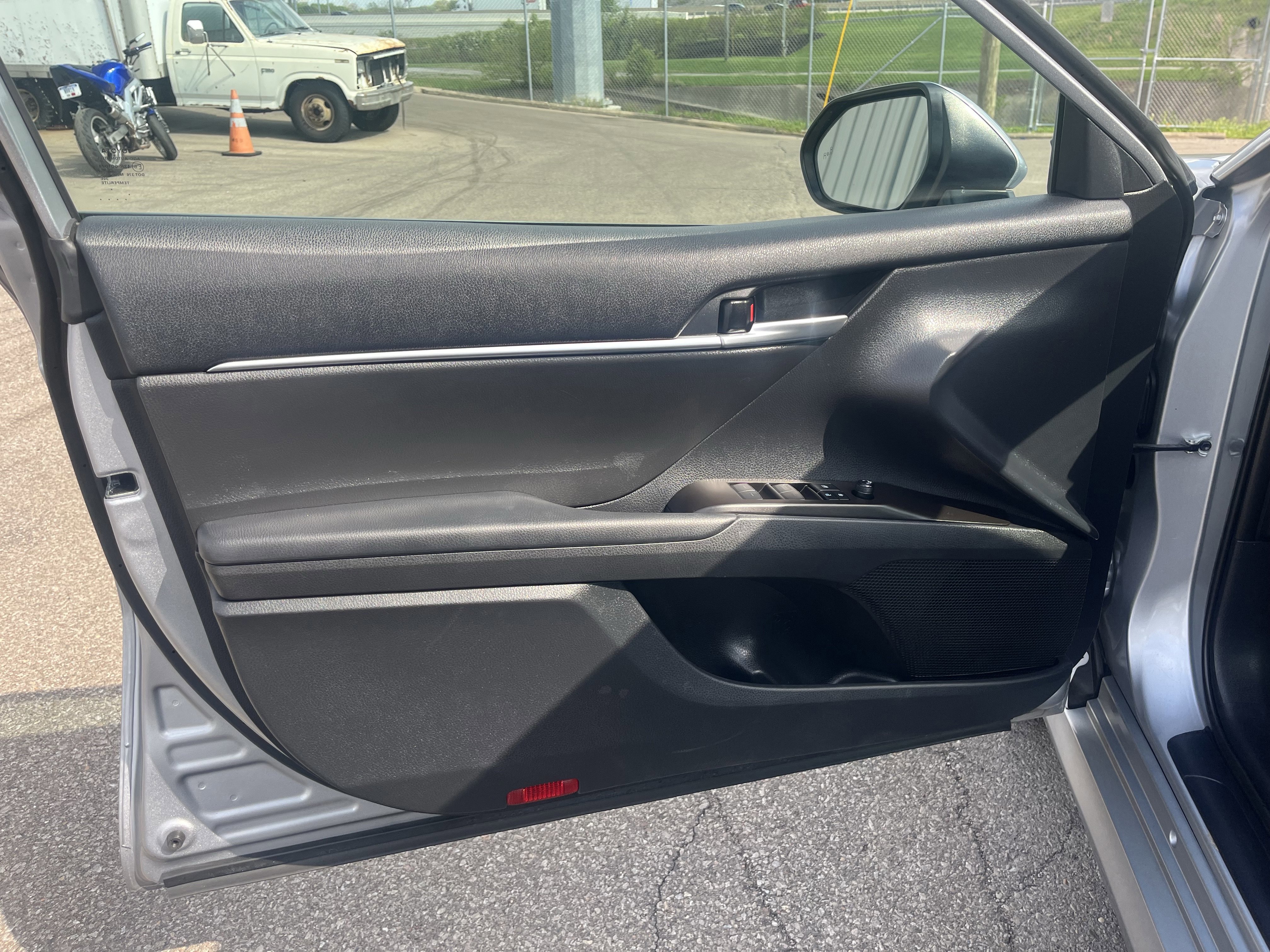 Used 2024 Toyota Camry LE FWD image 10