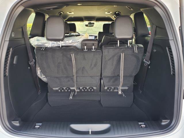 Used 2027 Chrysler Pacifica Select AWD/4WD image 25