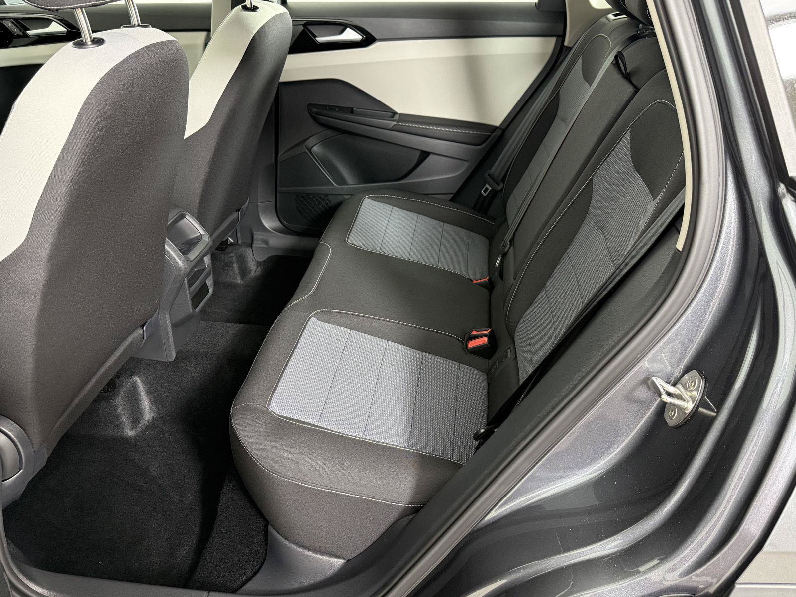 New 2027 Volkswagen Taos S FWD image 21