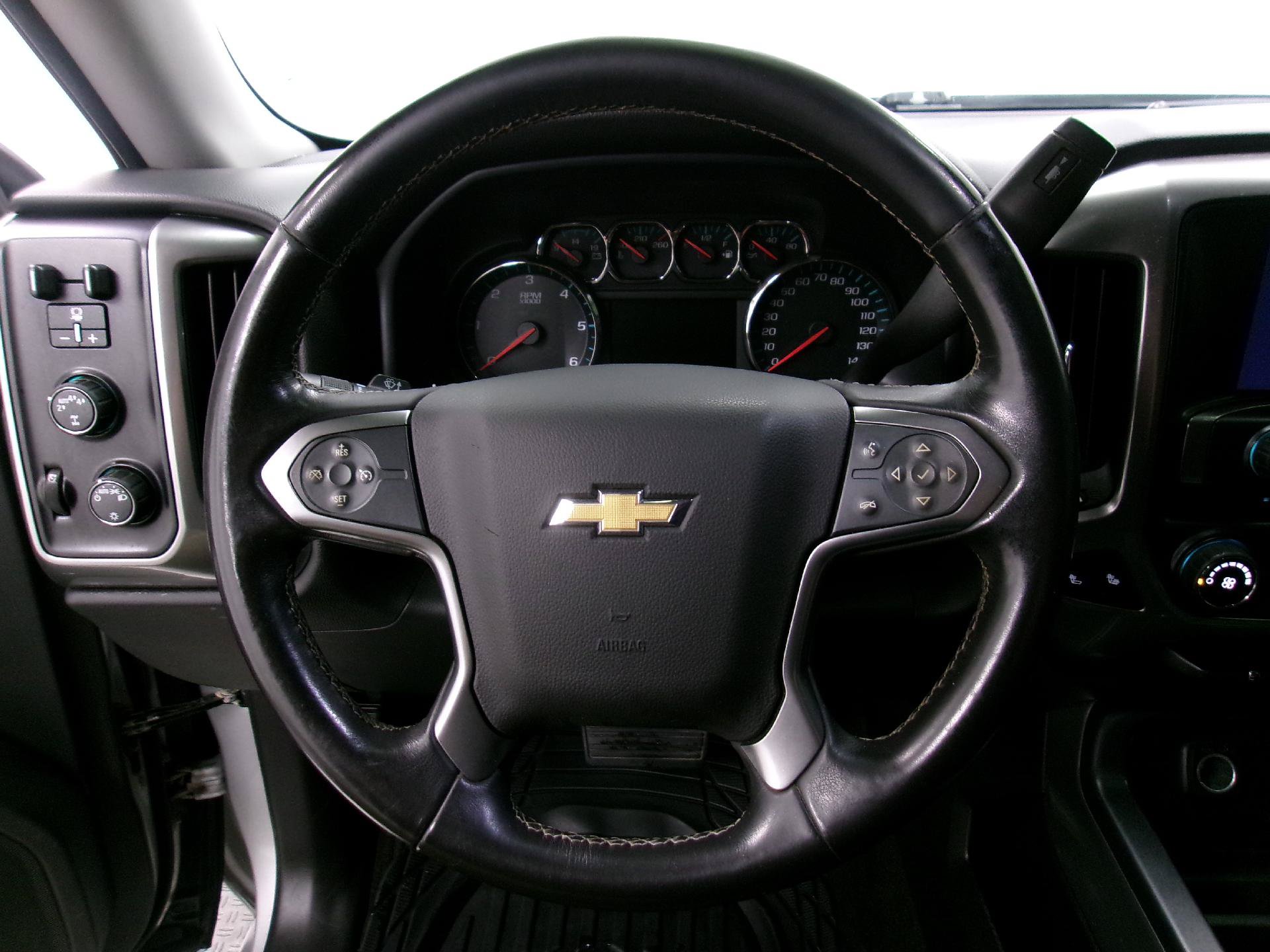 Used 2017 Chevrolet Silverado 1500 LT w/ Trailering Package AWD/4WD image 4