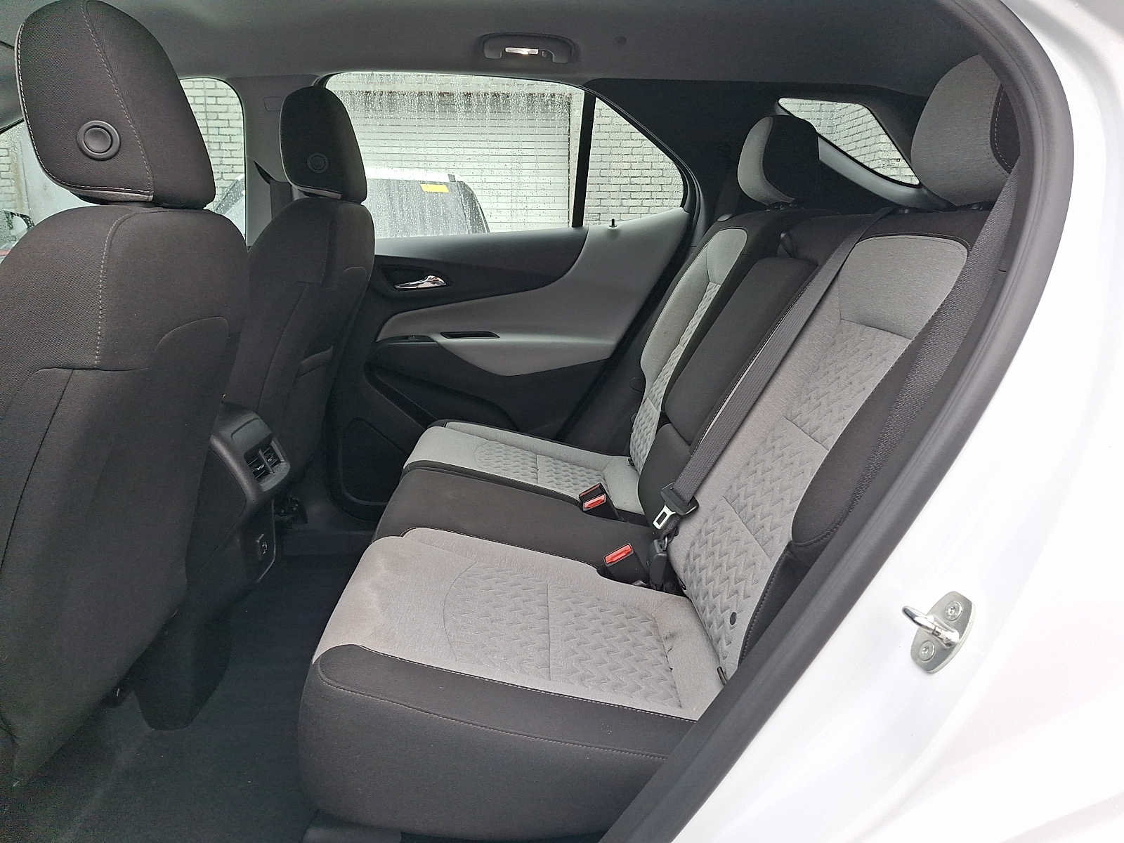 Used 2023 Chevrolet Equinox LS AWD/4WD image 8
