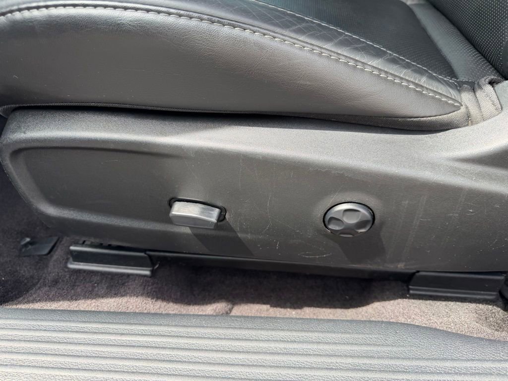 Used 2018 Dodge Challenger SXT Plus RWD image 12