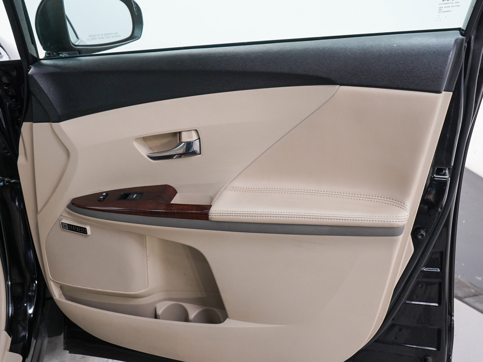 Used 2009 Toyota Venza AWD image 12
