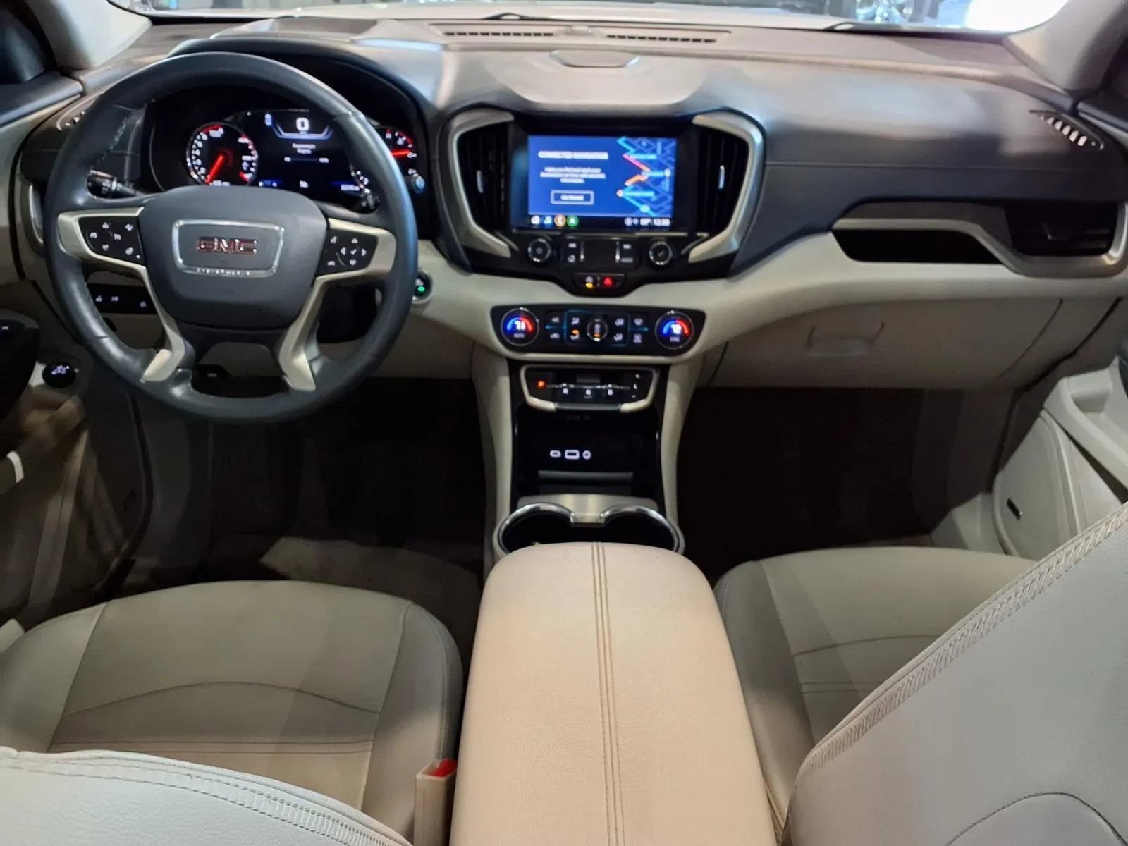 Used 2023 GMC Terrain Denali w/ Denali Premium Package AWD/4WD image 16