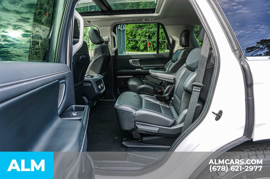 Used 2025 Ford Expedition Platinum AWD/4WD image 20