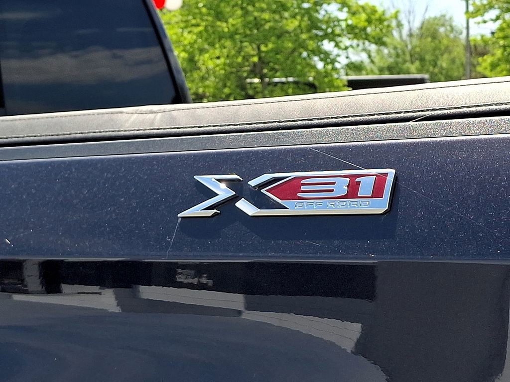 Used 2022 GMC Sierra 1500 SLT w/ SLT Premium Plus Package AWD/4WD image 30