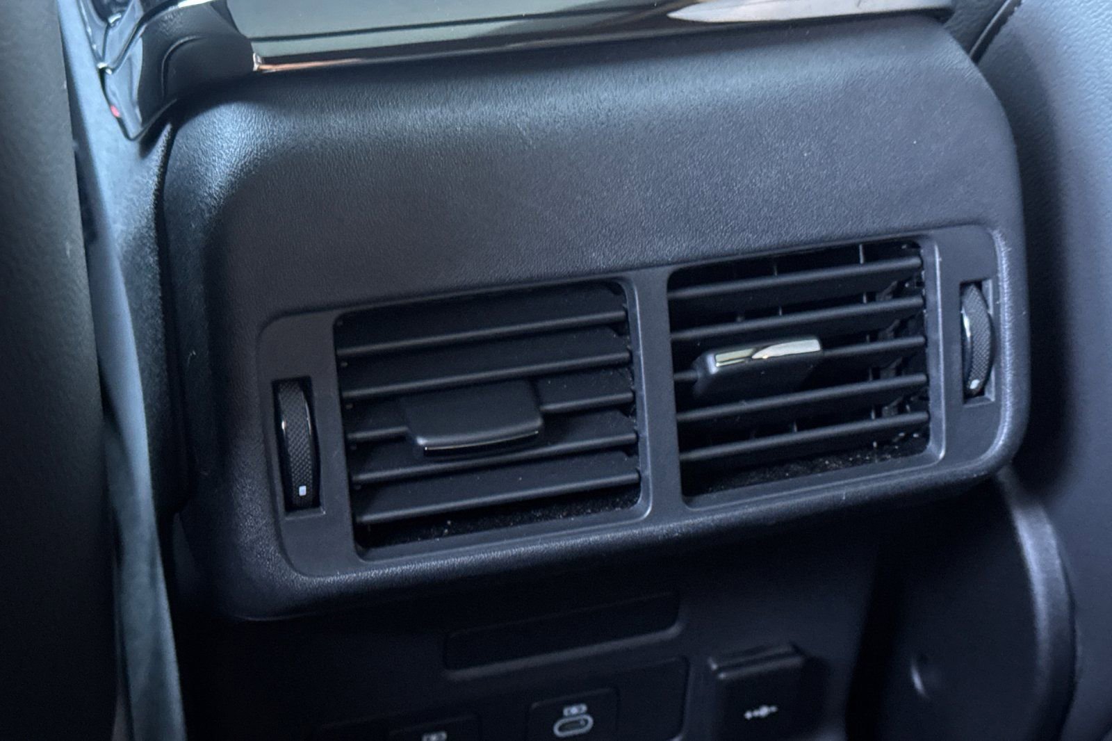 Used 2026 Land Rover Range Rover Velar S image 13