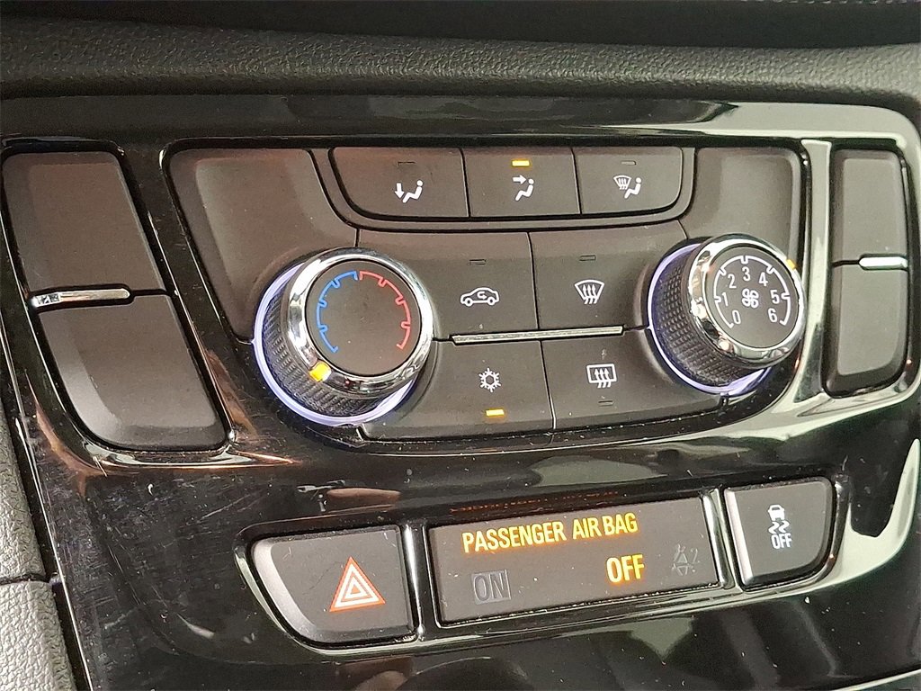 Used 2022 Buick Encore Preferred w/ Safety Package image 18