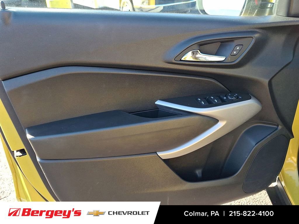 Certified 2024 Chevrolet Trax RS w/ Driver Confidence Package image 21