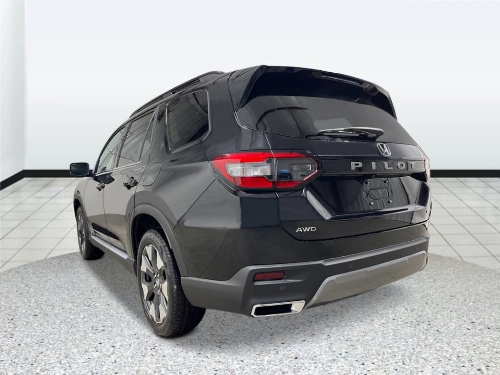 New 2026 Honda Pilot Touring image 5