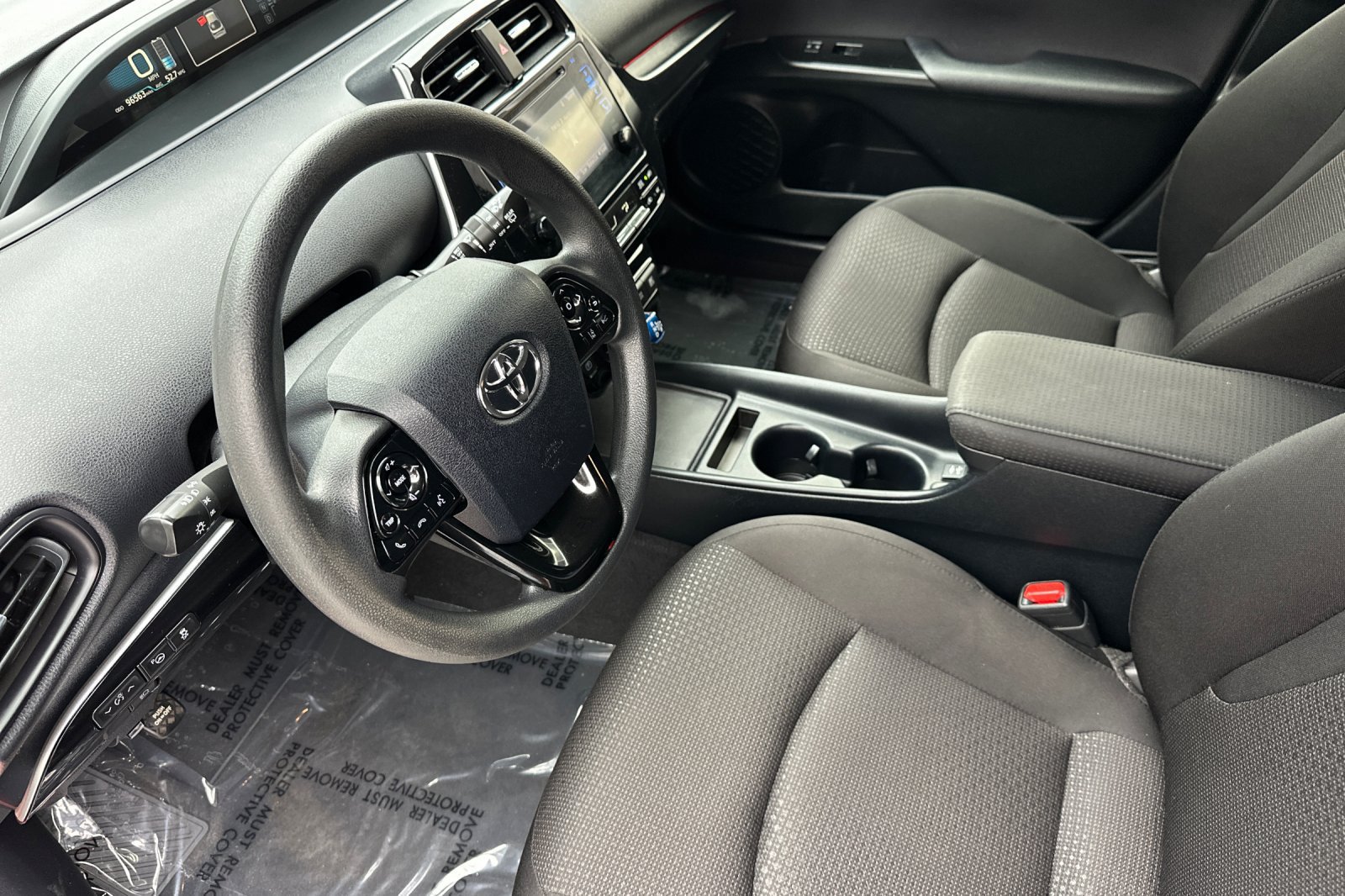 Used 2019 Toyota Prius LE w/ Carpet Mat Package FWD image 10