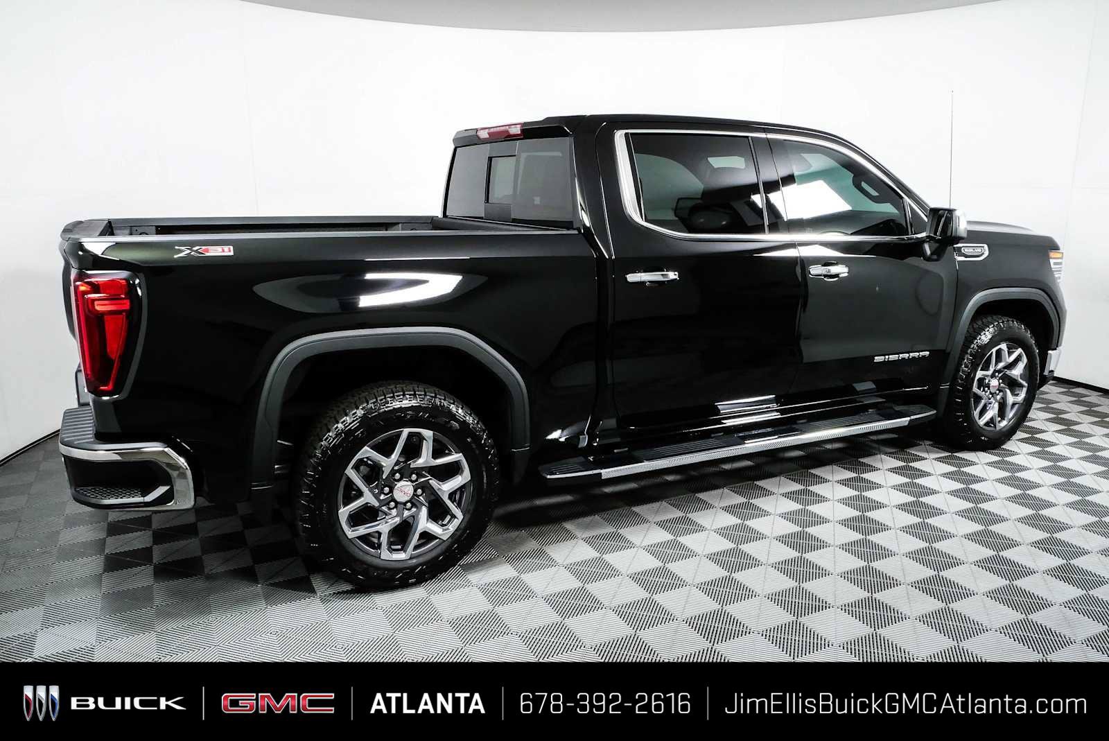 New 2026 GMC Sierra 1500 SLT w/ SLT Premium Plus Package AWD/4WD image 2