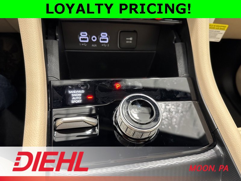 New 2025 Jeep Grand Cherokee Limited image 33