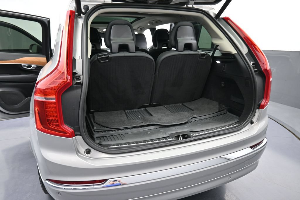 Used 2024 Volvo XC90 B6 Plus AWD/4WD image 17