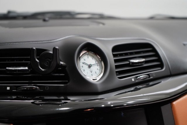 Used 2016 Maserati GranTurismo Convertible image 21