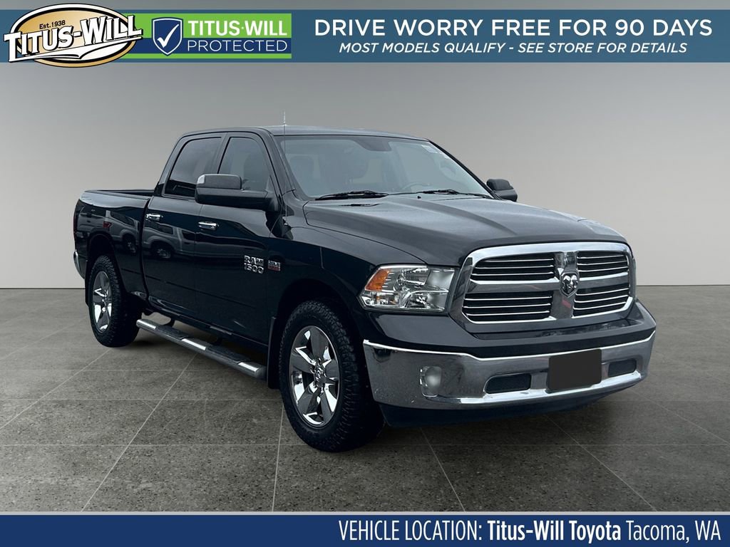 Used 2016 RAM 1500 Classic SLT w/ SLT Plus D￩cor Group image 1