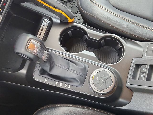 Used 2023 Ford Bronco Badlands image 7