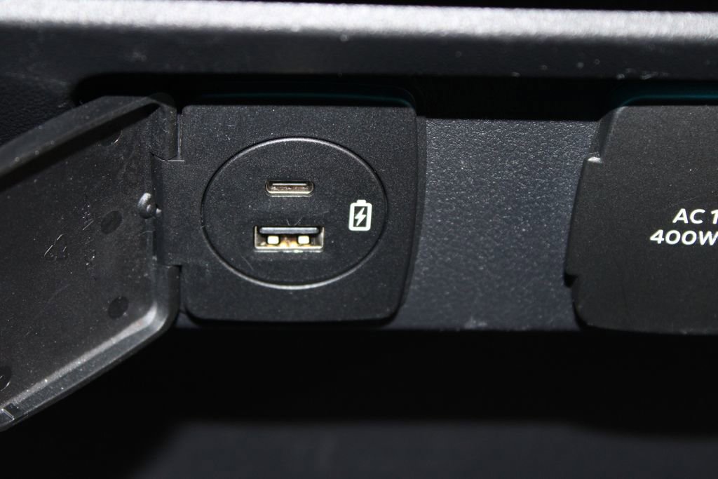 Used 2021 Ford F150 Platinum w/ Equipment Group 701A High image 35